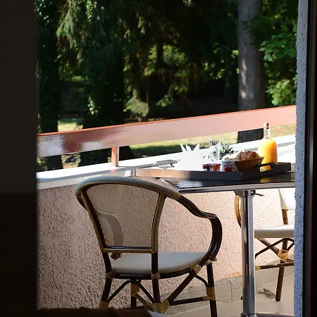 Hotel Clos St Eloi, The Originals Relais 4*